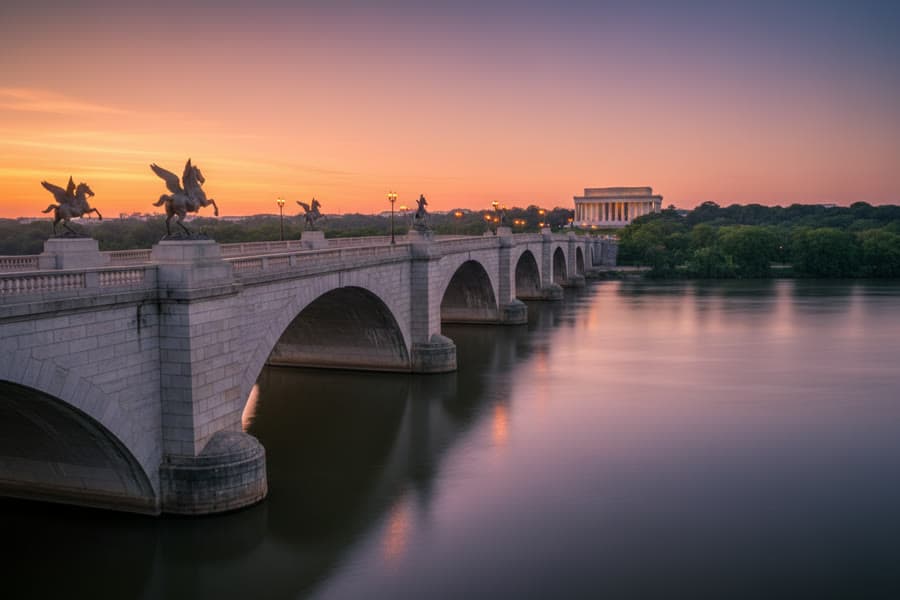 Foggy Bottom: Watergate to the Memorial Bridge